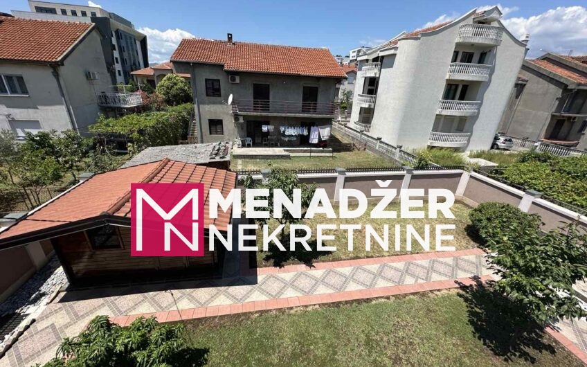 KUĆA 240 m2 – STARI AERODROM