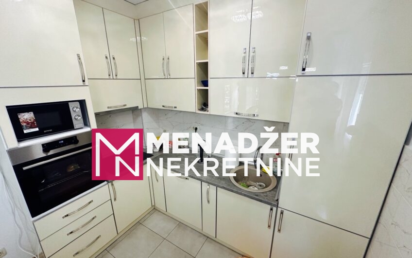 DVOSOBAN NAMJEŠTEN STAN 73 m², GARAŽA – BLOK 9
