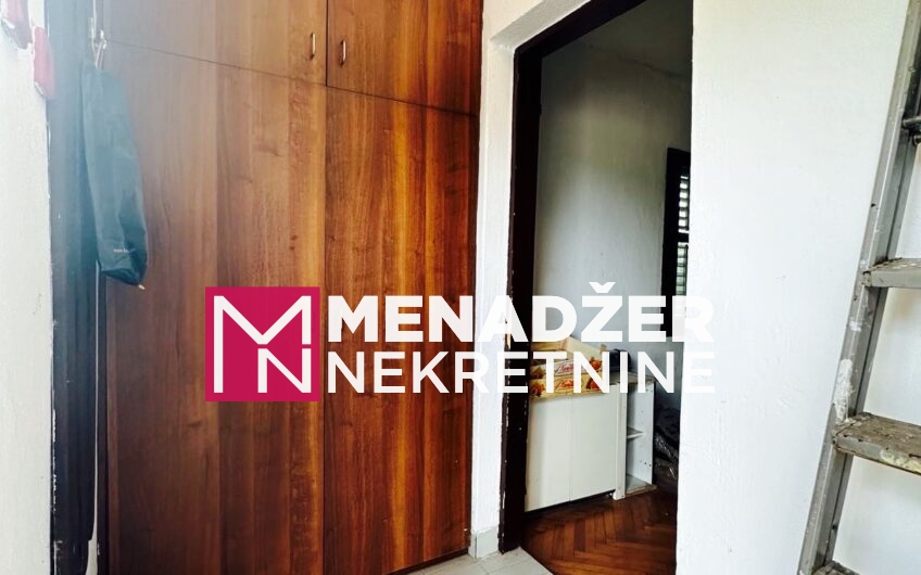 KUĆA 55 m² + 35 m² POMOĆNA KUĆA 35 m², PLAC 280 m² – MASLINE