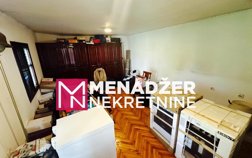 KUĆA 55 m² + 35 m² POMOĆNA KUĆA 35 m², PLAC 280 m² – MASLINE