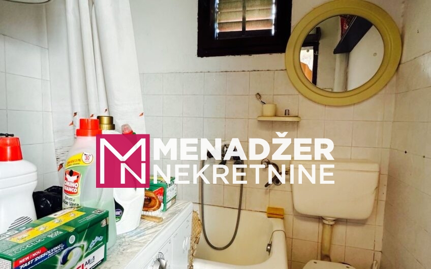 KUĆA 55 m² + 35 m² POMOĆNA KUĆA 35 m², PLAC 280 m² – MASLINE