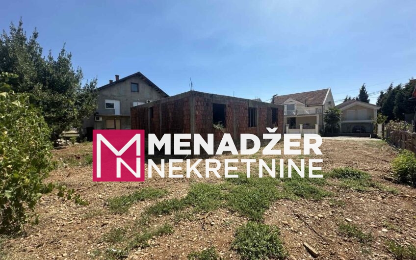 KUĆA 120 m², PLAC 610 m² – GORNjA GORICA