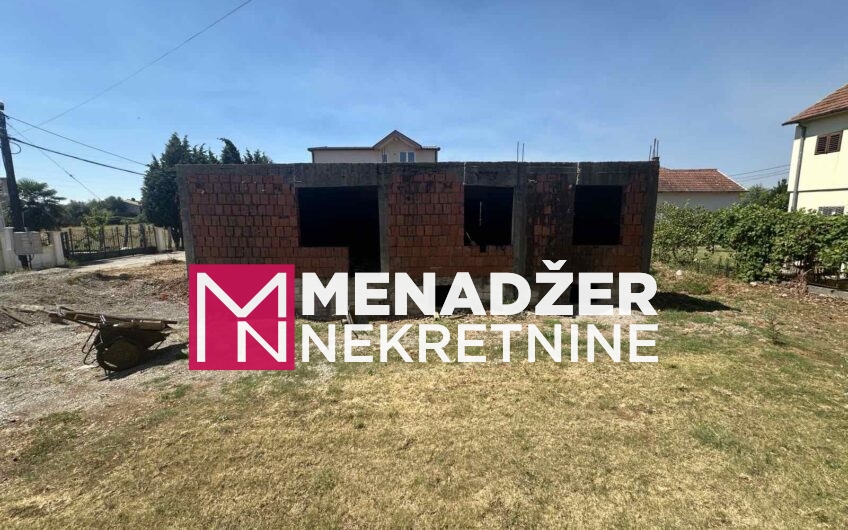 KUĆA 120 m², PLAC 610 m² – GORNjA GORICA