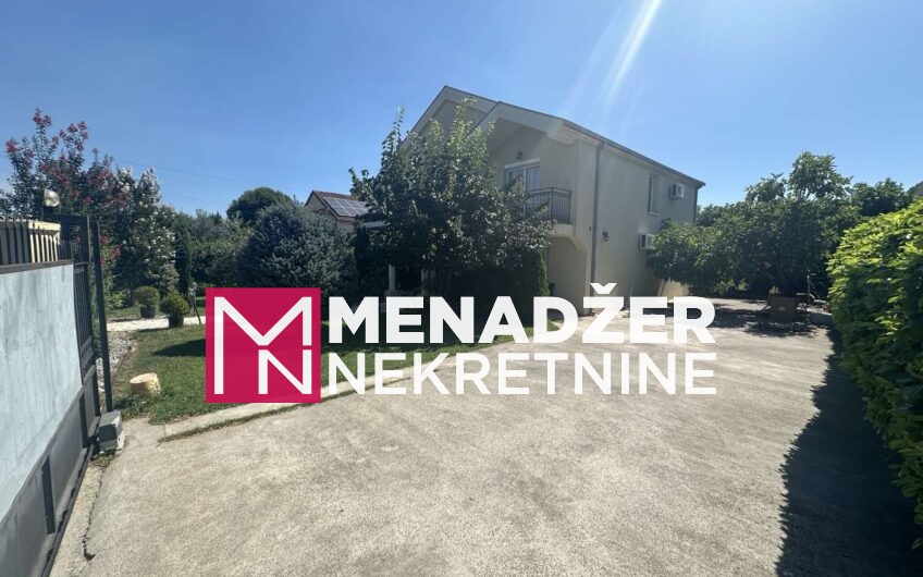 KUĆA NAMJEŠTENA 250 m2 – DONjA GORICA