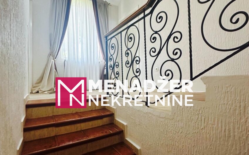 KUĆA NAMJEŠTENA 250 m2 – DONjA GORICA