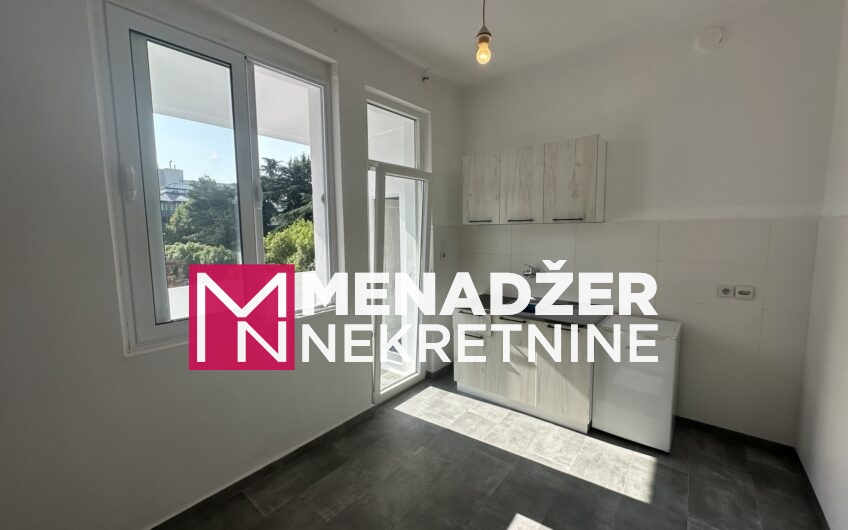 DVOSOBAN PRAZAN STAN 70 m2- CENTAR