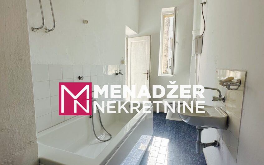 DVOSOBAN PRAZAN STAN 70 m2- CENTAR
