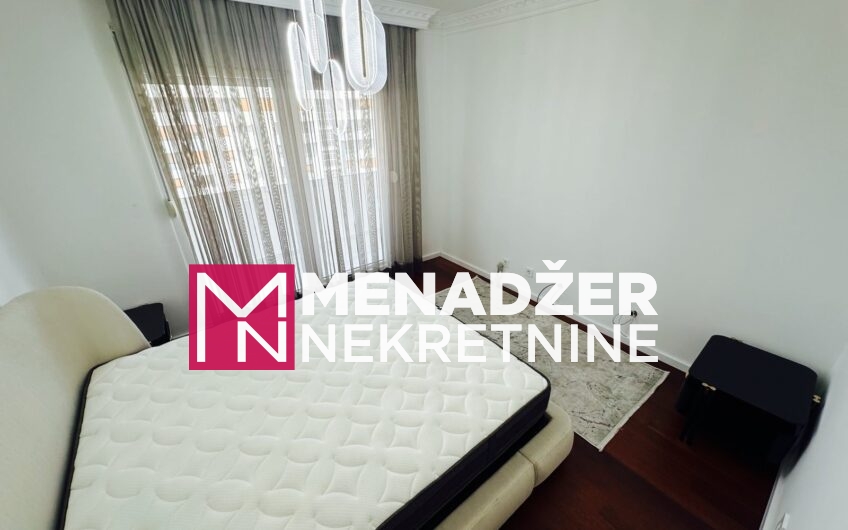 ČETVOROSOBAN LUX NAMJEŠTEN STAN 220 m² – STARI AERODROM
