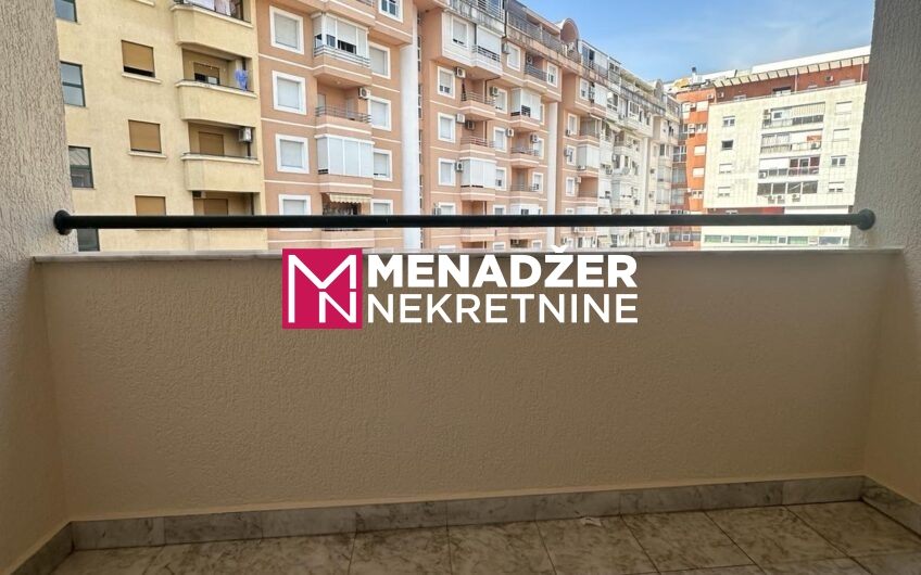 TROSOBAN NAMJEŠTEN STAN 110 m² – PREKO MORAČE