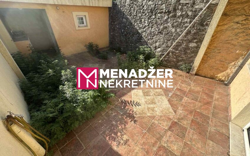 KUĆA 100 m2- STARA VAROŠ