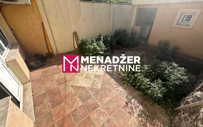 KUĆA 100 m2- STARA VAROŠ