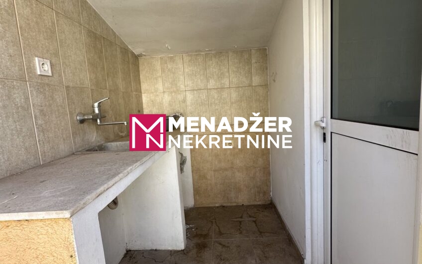 KUĆA 100 m2- STARA VAROŠ