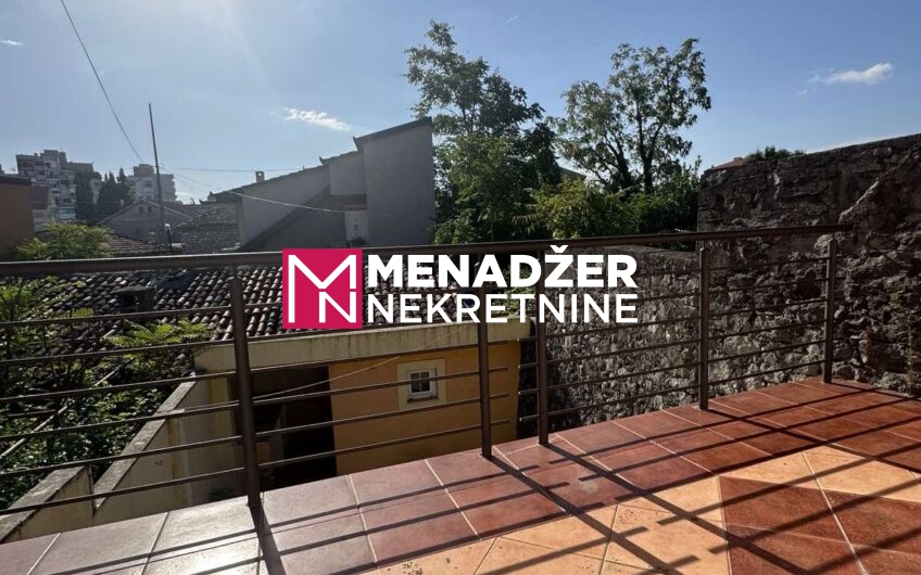 KUĆA 100 m2- STARA VAROŠ