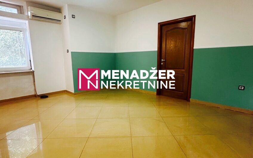 POSLOVNI PROSTOR 60 m² – PREKO MORAČE