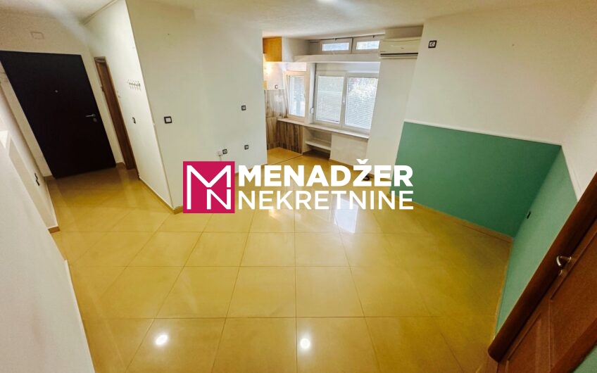 POSLOVNI PROSTOR 60 m² – PREKO MORAČE