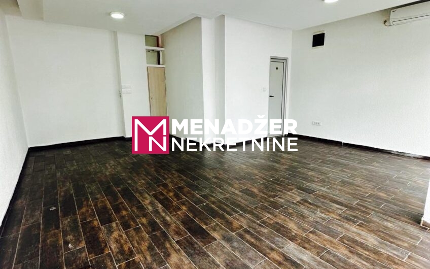 POSLOVNI PROSTOR 70 m² – POBREŽJE