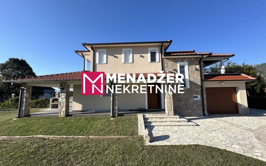 KUĆA LUX NAMJEŠTENA 220 m² – PRIČELjE
