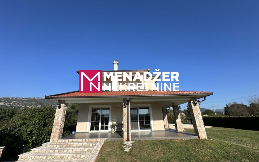 KUĆA LUX NAMJEŠTENA 220 m² – PRIČELjE