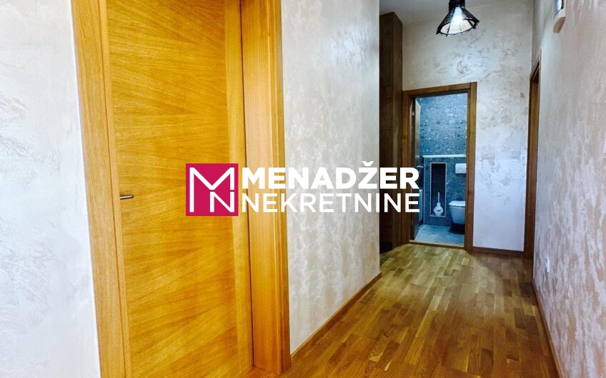 KUĆA LUX NAMJEŠTENA 220 m² – PRIČELjE