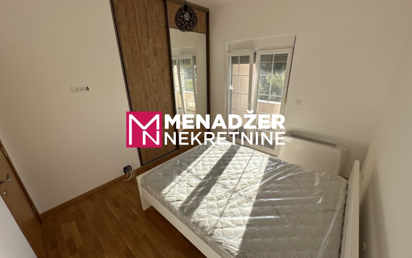 KUĆA LUX NAMJEŠTENA 220 m² – PRIČELjE