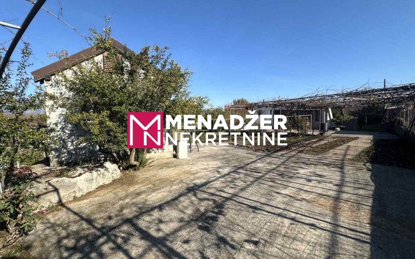 KUĆA 90 m², PLAC 2 587 m² – NOVO SELO