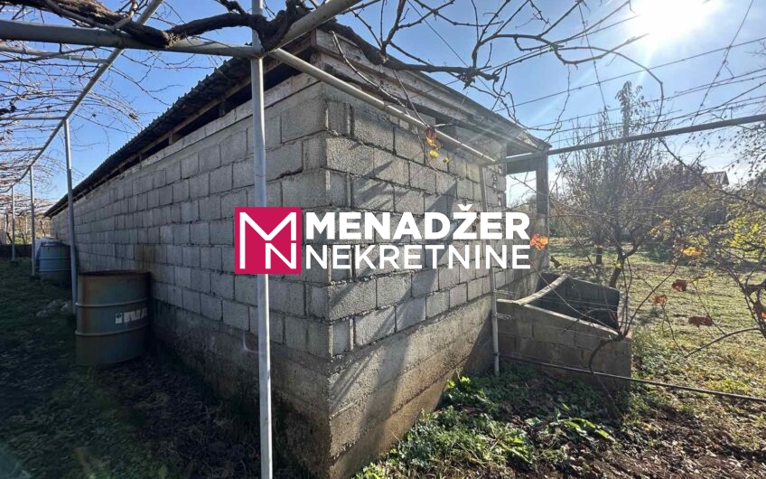 KUĆA 90 m², PLAC 2 587 m² – NOVO SELO