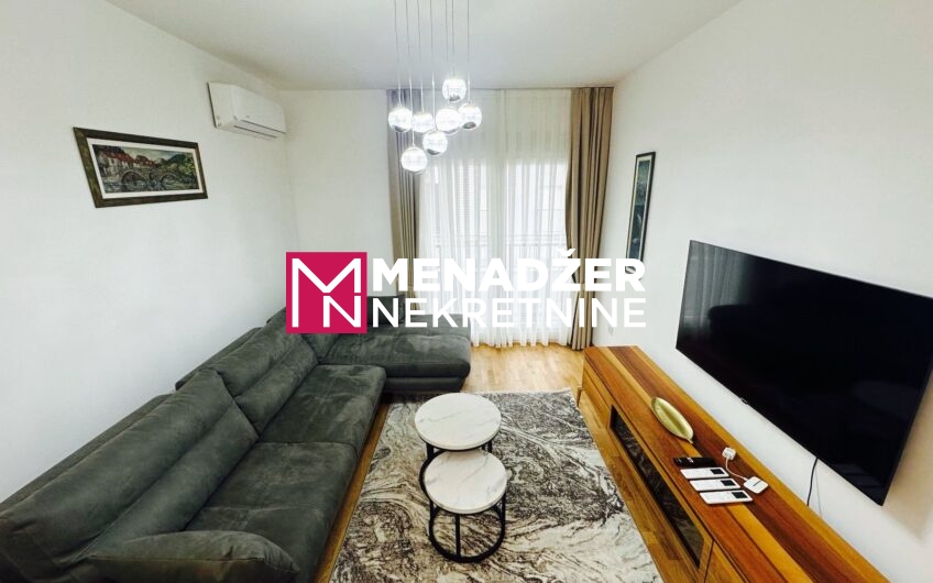 DVOSOBAN STAN 60 m² , GARAŽA – STARA VAROŠ
