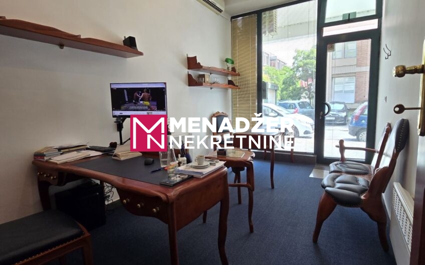 POSLOVNO – KANCELARIJSKI PROSTOR 25 m² – PREKO MORAČE