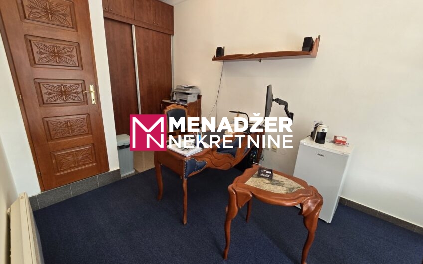 POSLOVNO – KANCELARIJSKI PROSTOR 25 m² – PREKO MORAČE