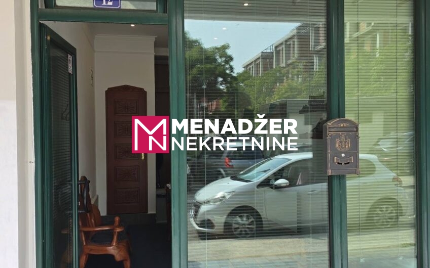 POSLOVNO – KANCELARIJSKI PROSTOR 25 m² – PREKO MORAČE