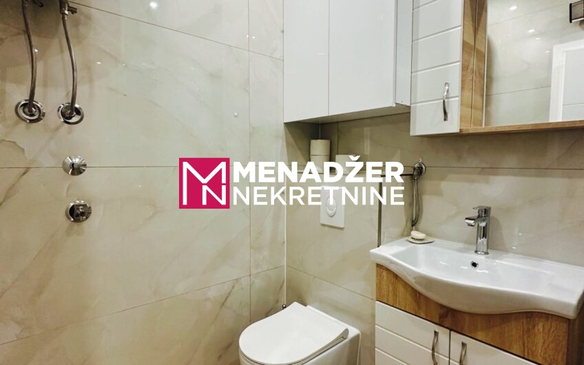 POSLOVNO – KANCELARIJSKI PROSTOR 64 m² – CENTAR