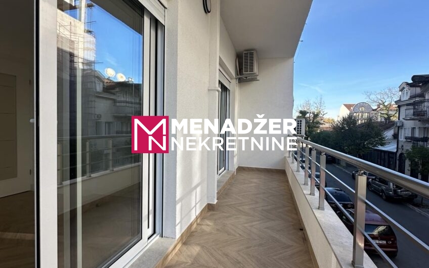 POSLOVNO – KANCELARIJSKI PROSTOR 64 m² – CENTAR