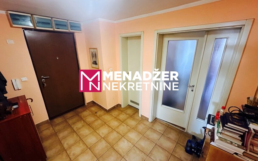 TROSOBAN STAN 121 m² – PREKO MORAČE