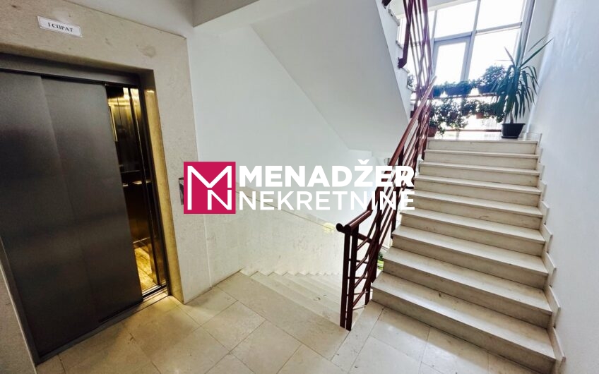 TROSOBAN STAN 121 m² – PREKO MORAČE