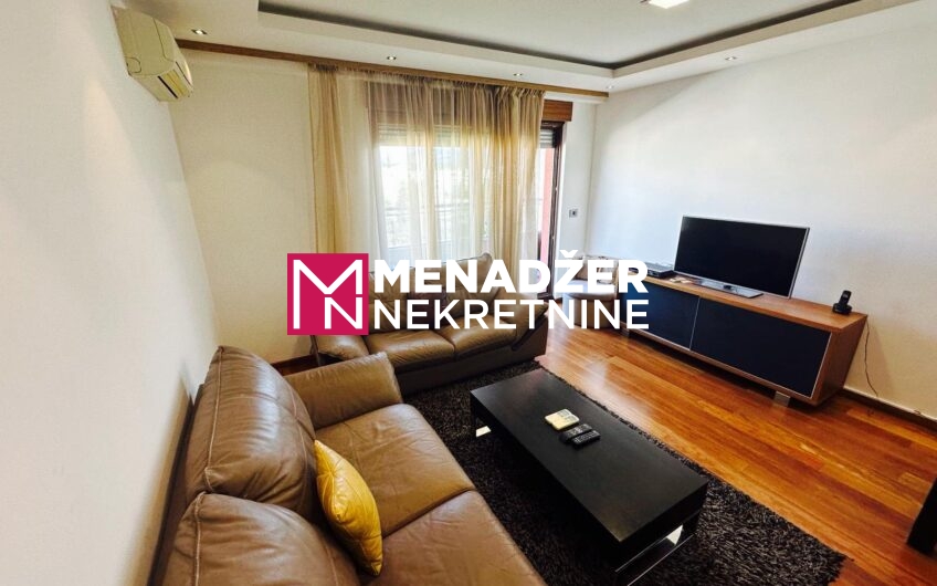 DVOSOBAN NAMJEŠTEN 88 m², GARAŽA – PREKO MORAČE