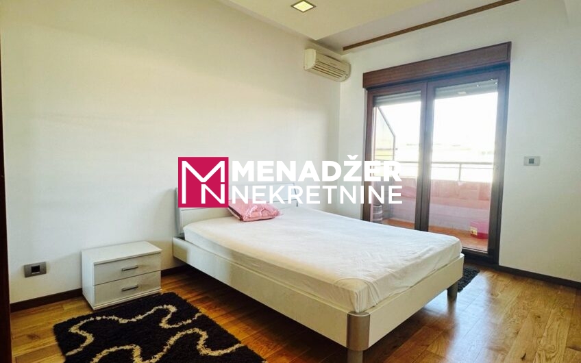 DVOSOBAN NAMJEŠTEN 88 m², GARAŽA – PREKO MORAČE
