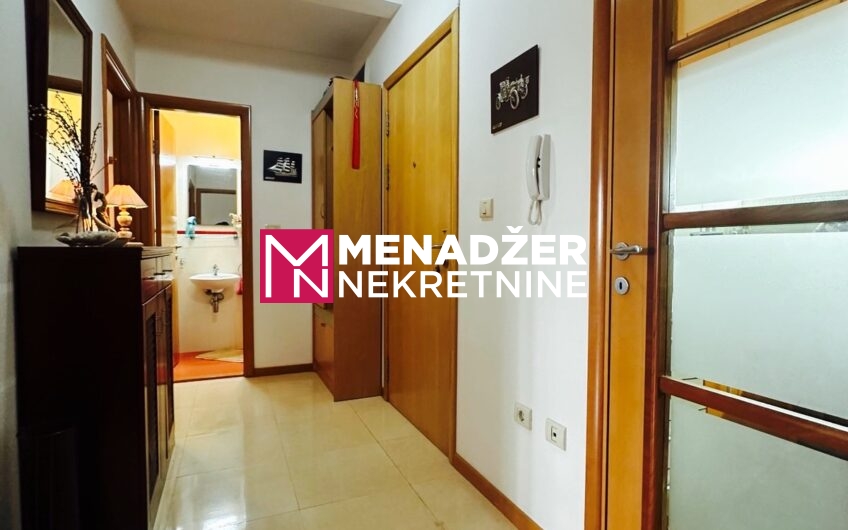 TROSOBAN NAMJEŠTEN STAN 90 m² – PREKO MORAČE