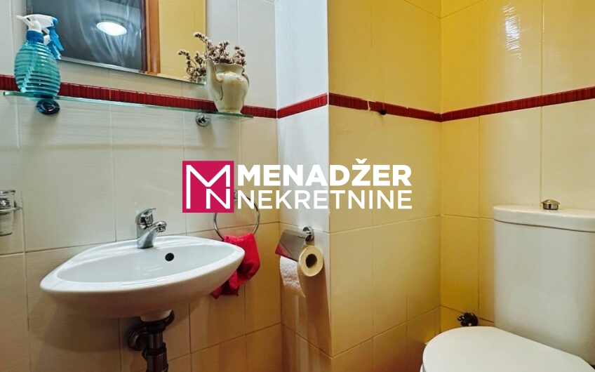 TROSOBAN NAMJEŠTEN STAN 90 m² – PREKO MORAČE