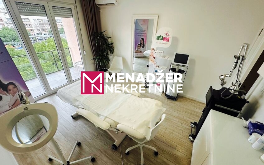 POSLOVNI PROSTOR 66 m² – CENTAR