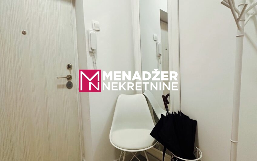 POSLOVNI PROSTOR 66 m² – CENTAR