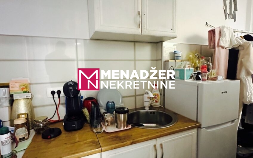 POSLOVNI PROSTOR 66 m² – CENTAR