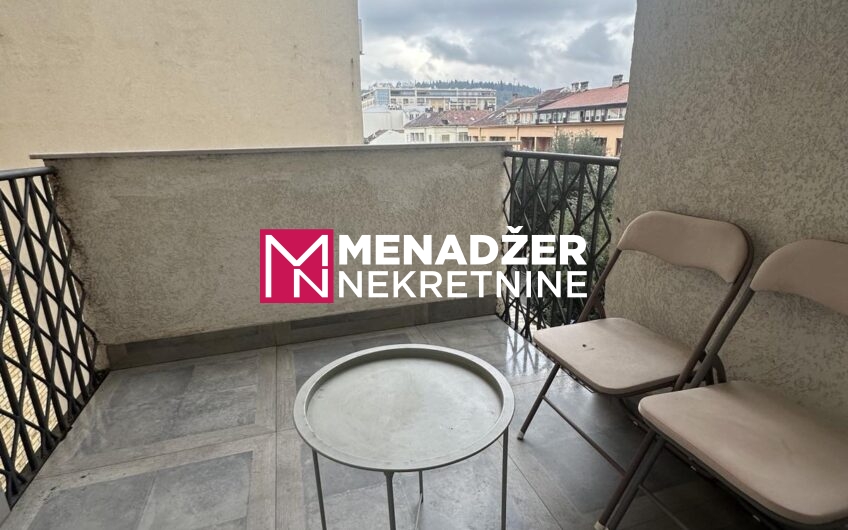 POSLOVNI PROSTOR 66 m² – CENTAR