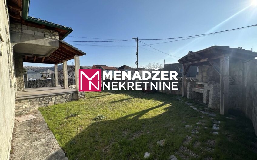 KUĆA 170 m2, PLAC 380 m2 – MURTOVINA