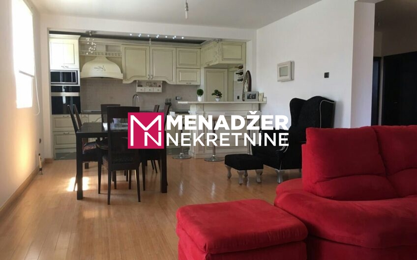 KUĆA 170 m2, PLAC 380 m2 – MURTOVINA