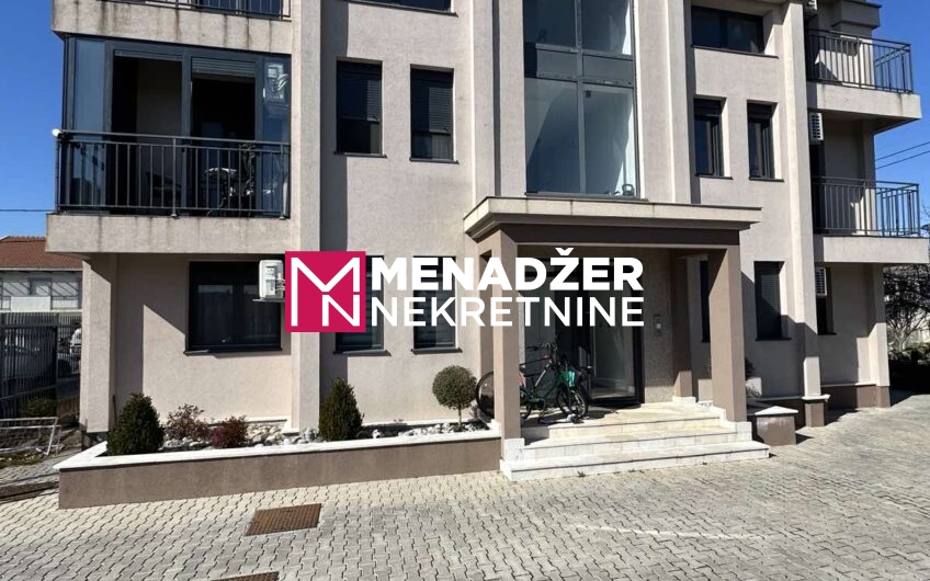 ČETVOROSOBAN STAN 150 m2 – TOLOŠI