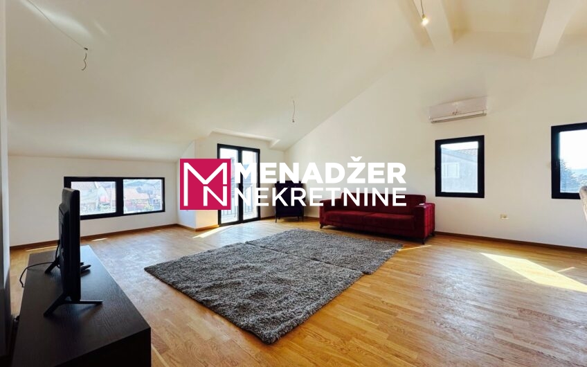 ČETVOROSOBAN STAN 150 m2 – TOLOŠI
