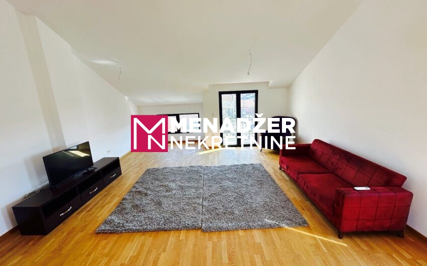 ČETVOROSOBAN STAN 150 m2 – TOLOŠI