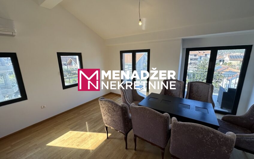ČETVOROSOBAN STAN 150 m2 – TOLOŠI
