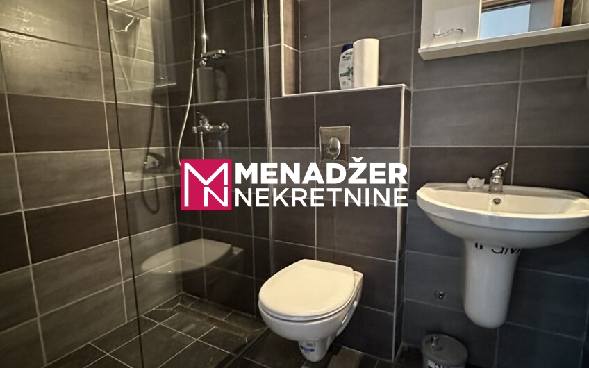 ČETVOROSOBAN STAN 150 m2 – TOLOŠI