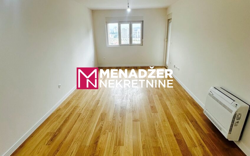 DVOSOBAN PRAZAN STAN 70 m2, GARAŽA ‘ CENTRAL POINT